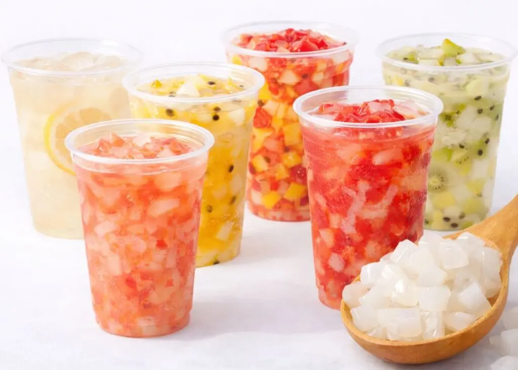 果肉入りフルーツ×ナタデココドリンク｜簡単！解凍してドリンクを注ぐだけ